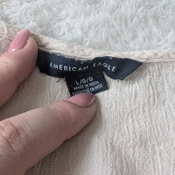 American Eagle Cream Blouse - Picture 2 of 4